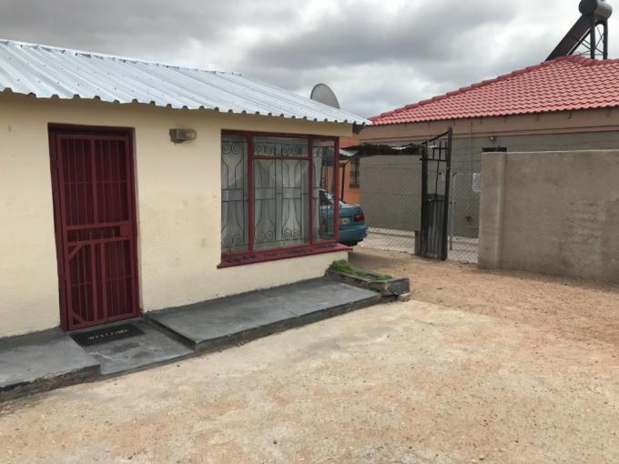2 Bedroom House for Sale For Sale in Seshego-C - MR605156