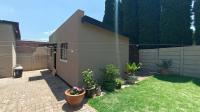 Flatlet - 26 square meters of property in Parkdene (JHB)