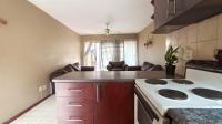 Kitchen - 6 square meters of property in Willow Park Manor