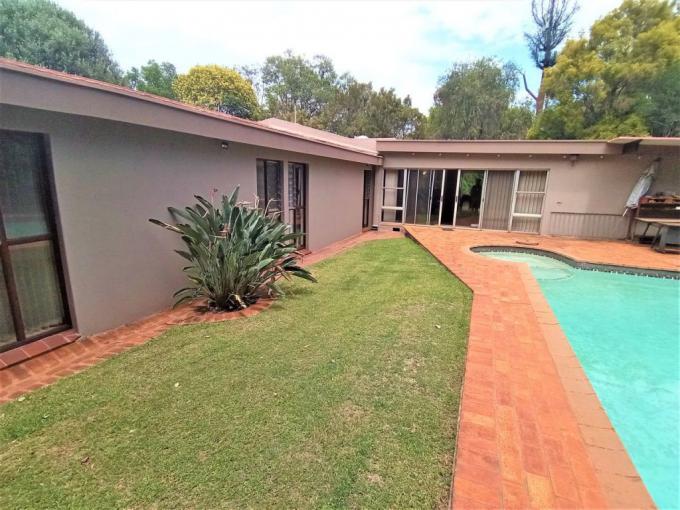 5 Bedroom House for Sale For Sale in Doringkloof - MR605708