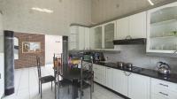 Kitchen - 17 square meters of property in Sunward park