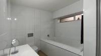 Bathroom 2 - 5 square meters of property in Muckleneuk