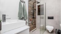 Bathroom 1 - 4 square meters of property in Jukskei Park