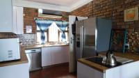 Kitchen - 31 square meters of property in Hibberdene