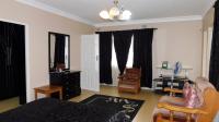 Main Bedroom - 28 square meters of property in Avoca