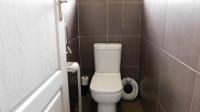 Guest Toilet - 2 square meters of property in Avoca