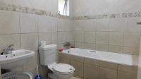 Bathroom 2 - 5 square meters of property in Tongaat