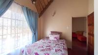 Bed Room 2 - 15 square meters of property in Amandasig