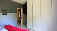 Main Bedroom - 13 square meters of property in Wilgeheuwel 