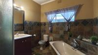 Bathroom 1 - 9 square meters of property in Villieria