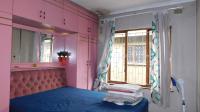 Bed Room 1 - 12 square meters of property in Dassenhoek