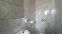 Bathroom 1 - 8 square meters of property in Edleen