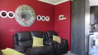 Lounges - 13 square meters of property in Watervalspruit