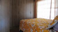 Bed Room 1 - 10 square meters of property in Fleurhof
