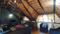 Lounges - 66 square meters of property in Zwartkop