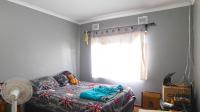 Bed Room 1 - 16 square meters of property in Ferncliffe
