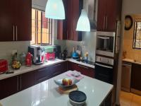 Kitchen - 20 square meters of property in Maroeladal