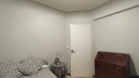 Bed Room 1 - 27 square meters of property in Maroeladal