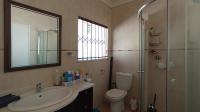 Main Bathroom - 8 square meters of property in Bordeaux