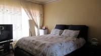 Main Bedroom - 15 square meters of property in Azaadville