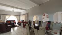 Dining Room - 20 square meters of property in Quellerina