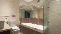Bathroom 1 - 9 square meters of property in Bedfordview