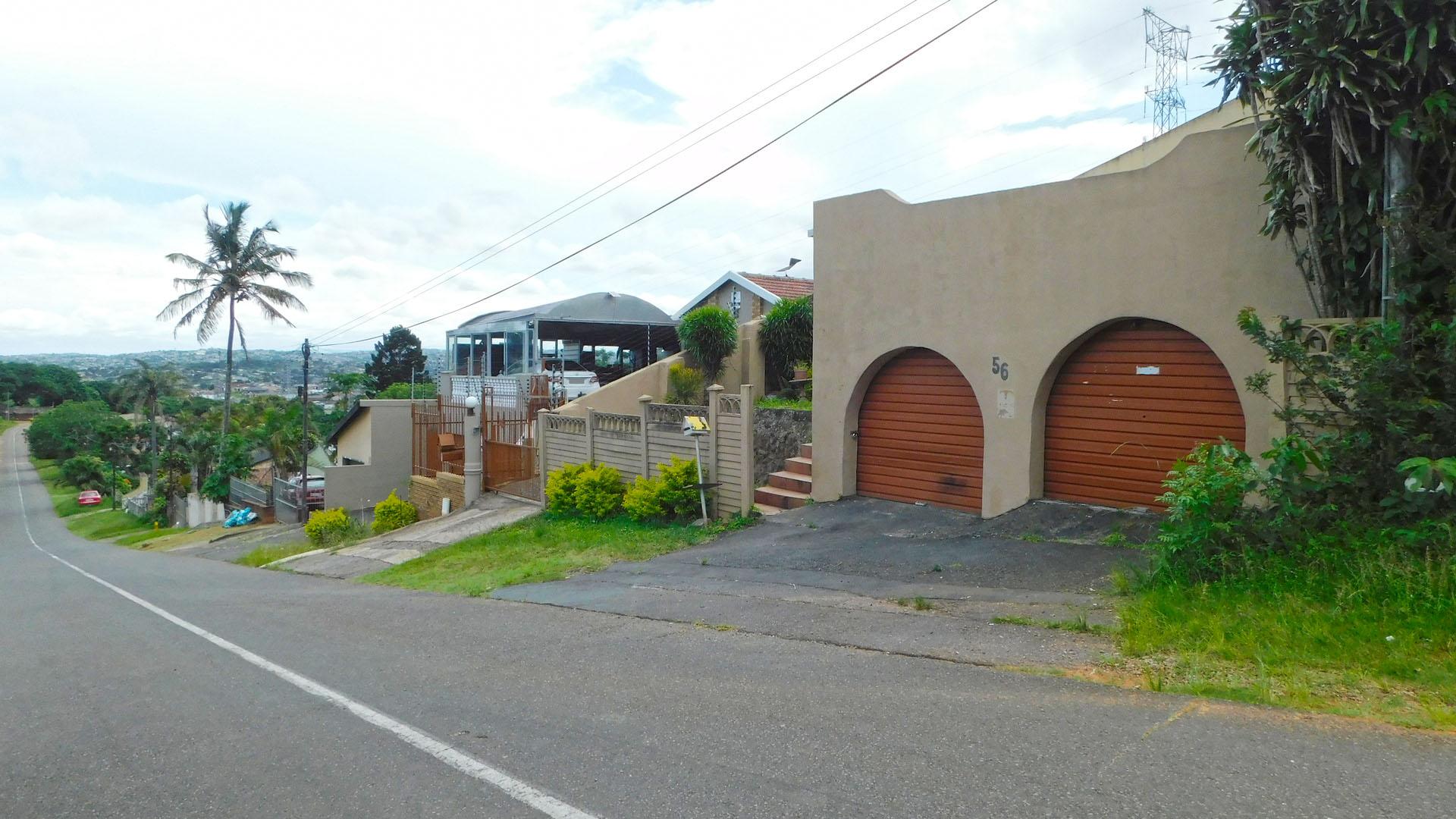 Front View of property in Mobeni East