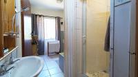 Bathroom 1 - 7 square meters of property in Paarl