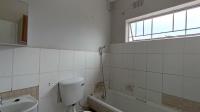 Bathroom 1 - 7 square meters of property in Edleen