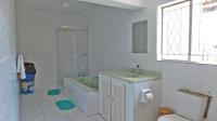 Main Bathroom - 12 square meters of property in Pietermaritzburg (KZN)