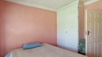 Bed Room 1 - 10 square meters of property in Lindhaven