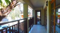 Balcony - 40 square meters of property in Essenwood