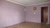 Lounges - 21 square meters of property in Dobsonville