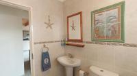 Bathroom 1 - 5 square meters of property in Ravenswood