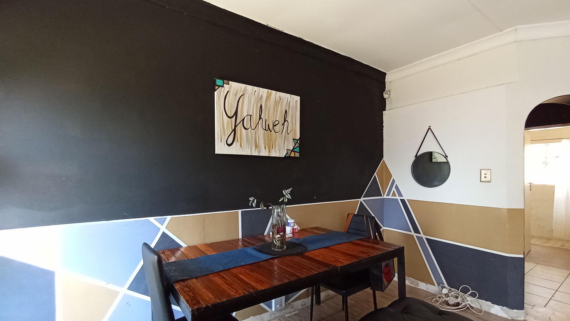 Dining Room - 10 square meters of property in Sunnyridge