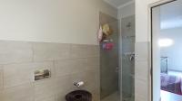 Bathroom 1 - 6 square meters of property in Bryanston