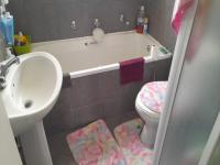 Bathroom 1 of property in Baillie Park