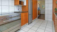 Kitchen - 14 square meters of property in Van Riebeeckpark