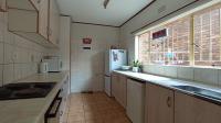 Kitchen - 12 square meters of property in Illiondale