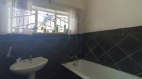 Bathroom 2 - 6 square meters of property in Birchleigh