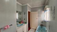 Bathroom 1 - 11 square meters of property in Sharon Park