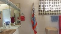 Main Bathroom - 5 square meters of property in Selection park