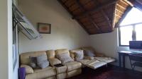Lounges - 35 square meters of property in Lone Hill