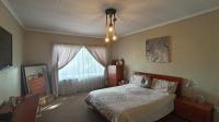 Bed Room 2 - 20 square meters of property in Brackendowns