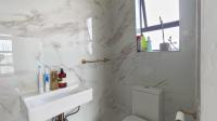 Main Bathroom - 3 square meters of property in Sonneveld