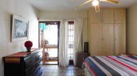 Main Bedroom - 21 square meters of property in St Micheals on Sea