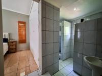 Main Bathroom of property in Dennesig