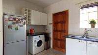 Kitchen - 11 square meters of property in Wilgeheuwel 