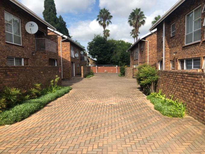 3 Bedroom Simplex for Sale For Sale in Rietfontein - MR616031