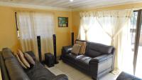 Lounges - 12 square meters of property in Umlazi
